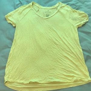 American Eagle yellow short sleeve